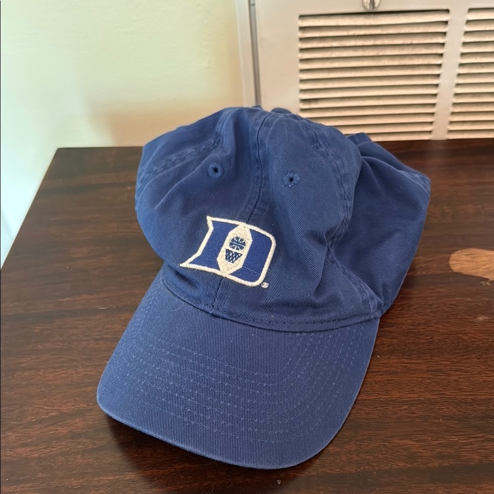 Vintage Duke hat